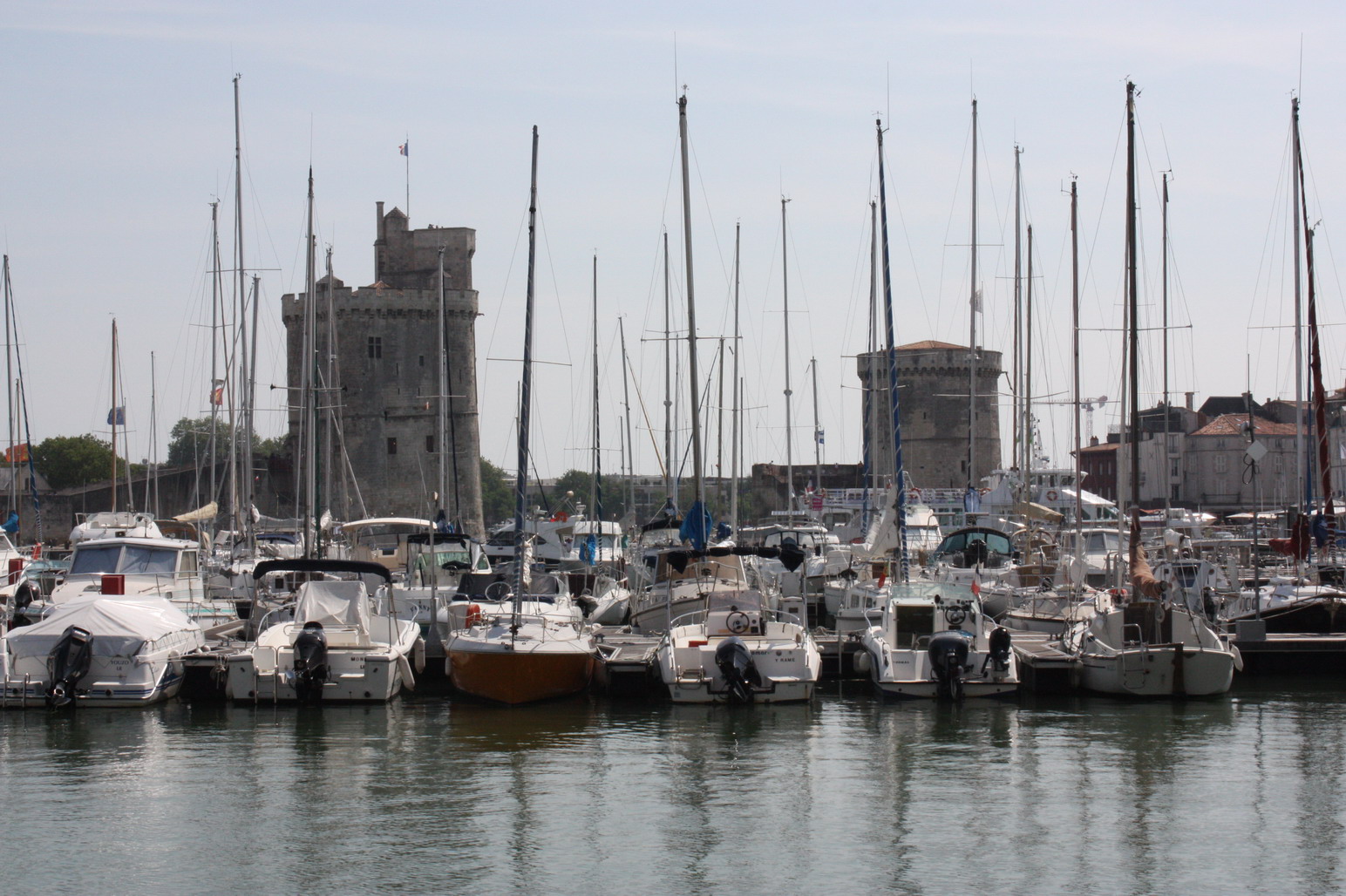3 Башни Старого порта Ла-Рошель во Франции