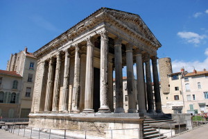 храм Августа и Ливии_resize